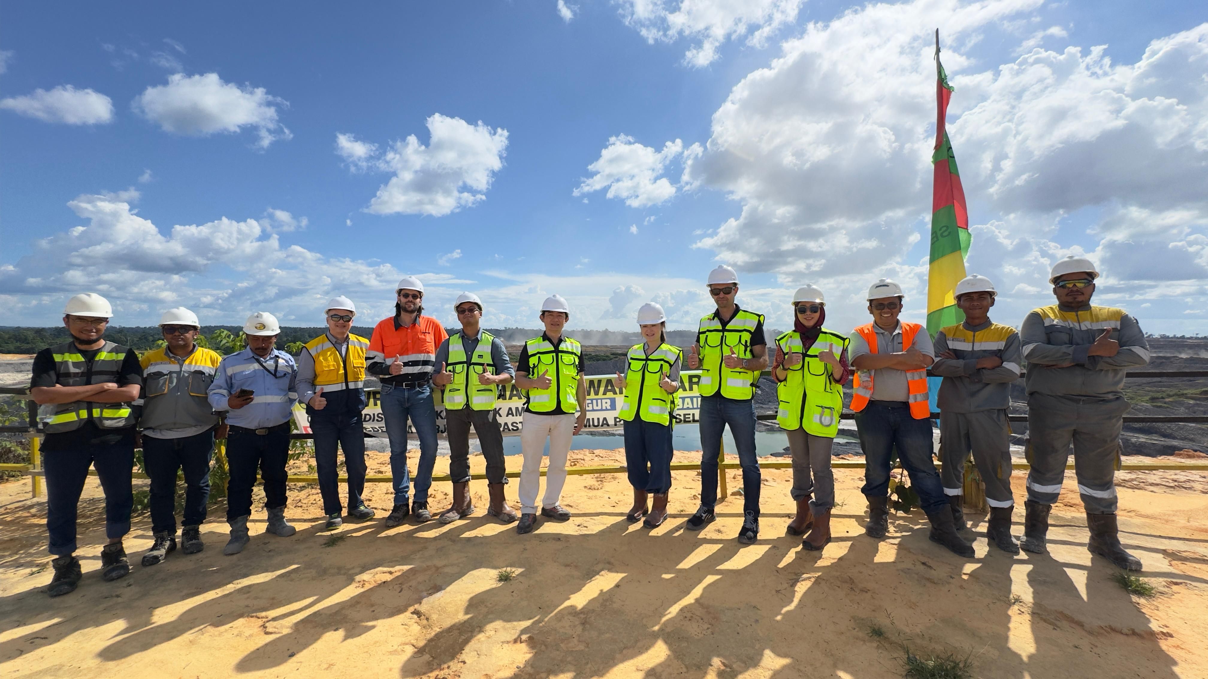 Kunjungan Delegasi Liebherr Jerman ke Site PT SNS Group di Melak, Kalimantan Timur